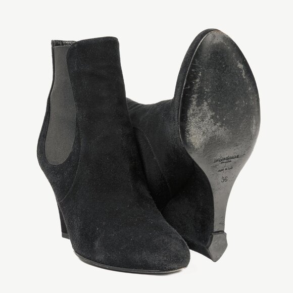 Yves Saint Laurent Nero Suede Chelsea Wedge Booties - Picture 4 of 9